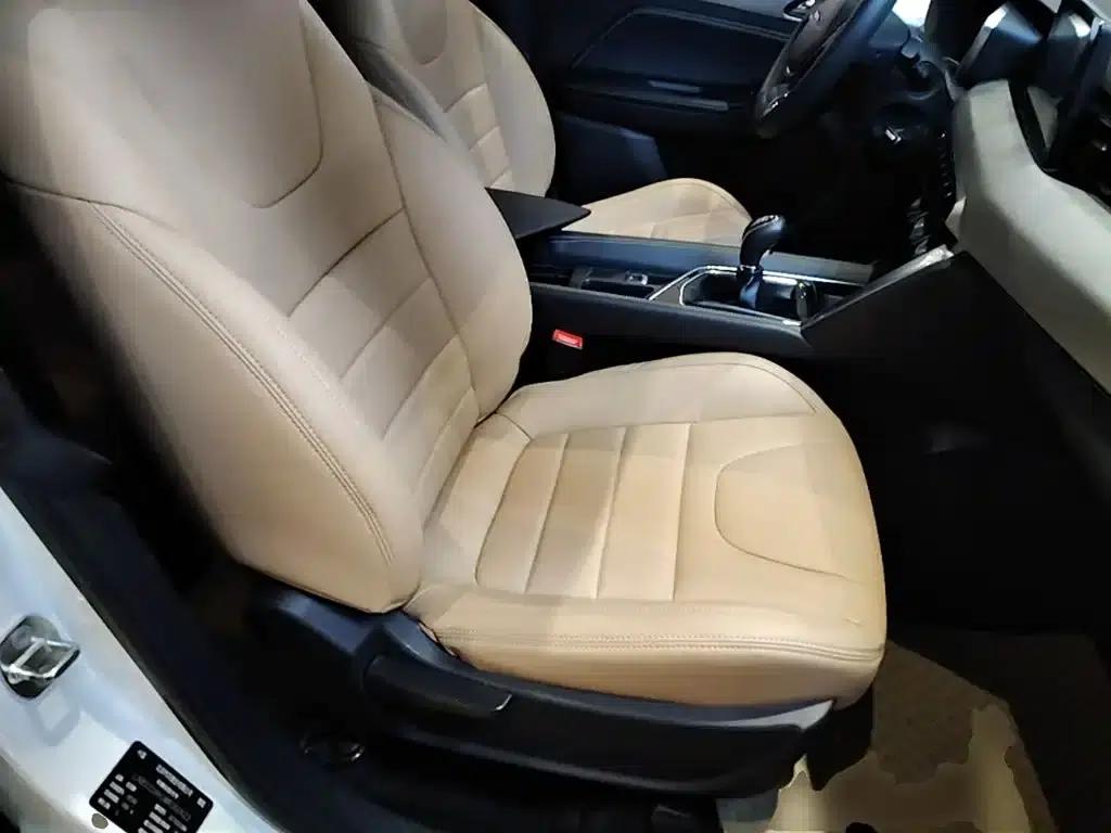 Beijing X3 2021 1.5T Manual Glory Edition — миниатюра 25
