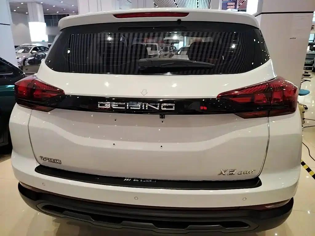Beijing X3 2021 1.5T Manual Glory Edition — миниатюра 6