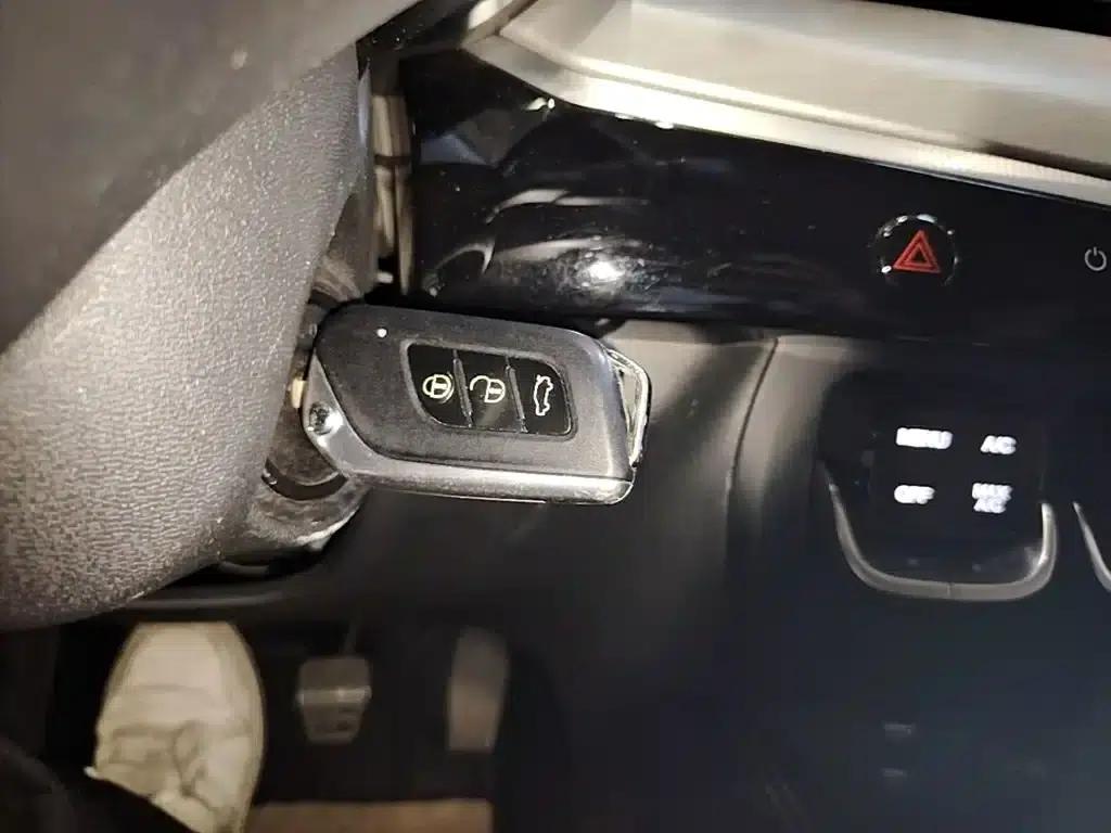 Beijing X3 2021 1.5T Manual Glory Edition — миниатюра 9