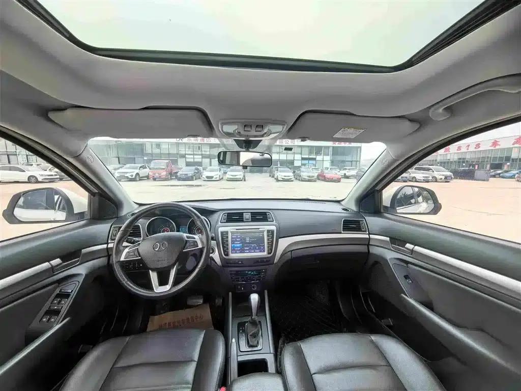 2015 Senova X65 2.0T Automatic Elite — миниатюра 5