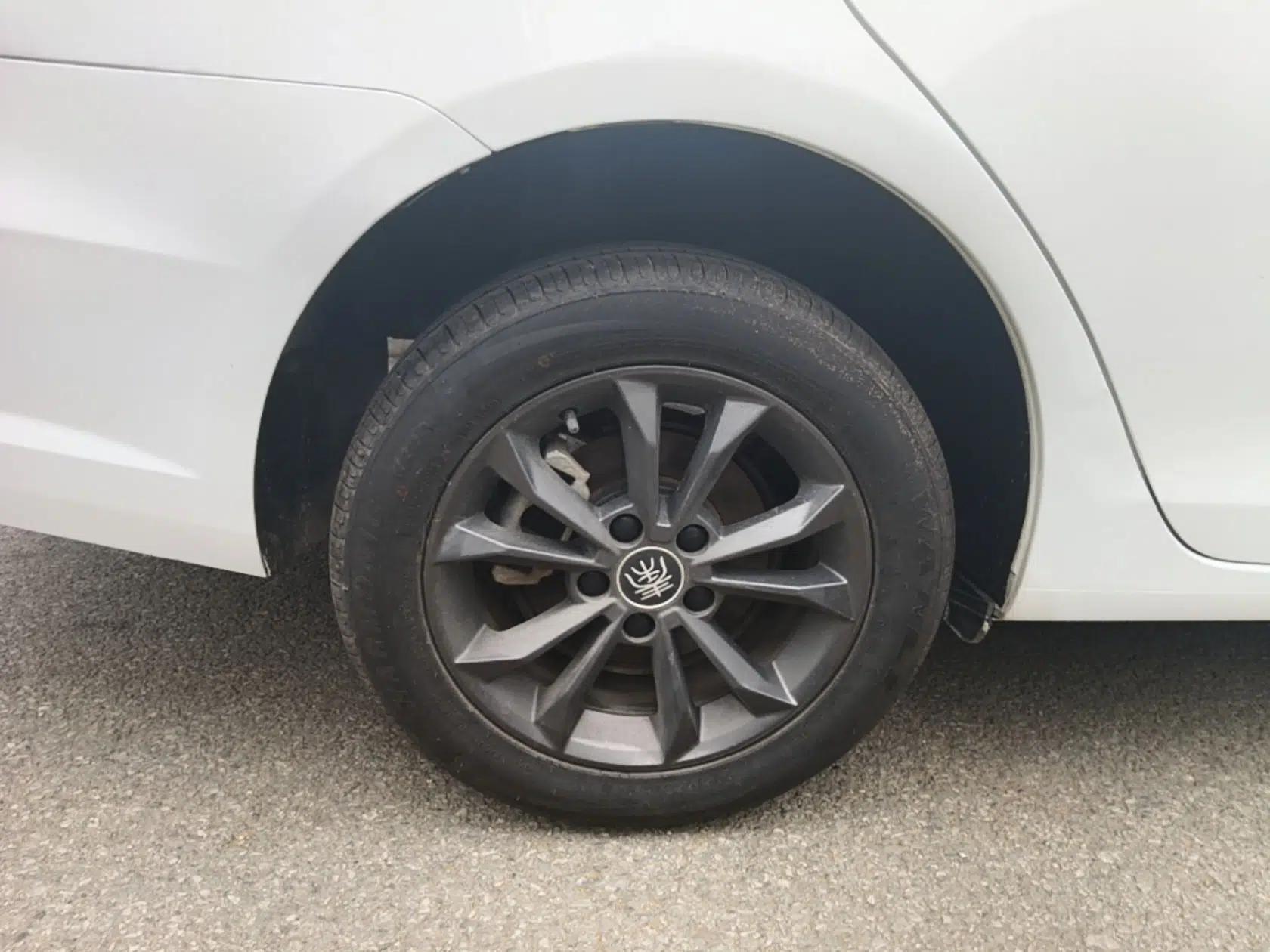 BYD Qin 2019 1.5L Automatic Luxury Model — миниатюра 11