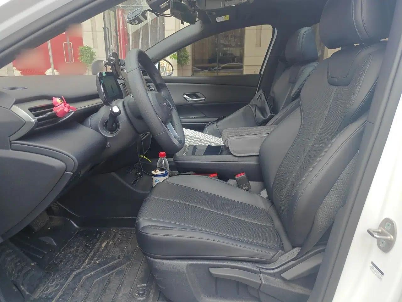 BYD e7 2025 Model 520 Smart Travel Edition — миниатюра 15