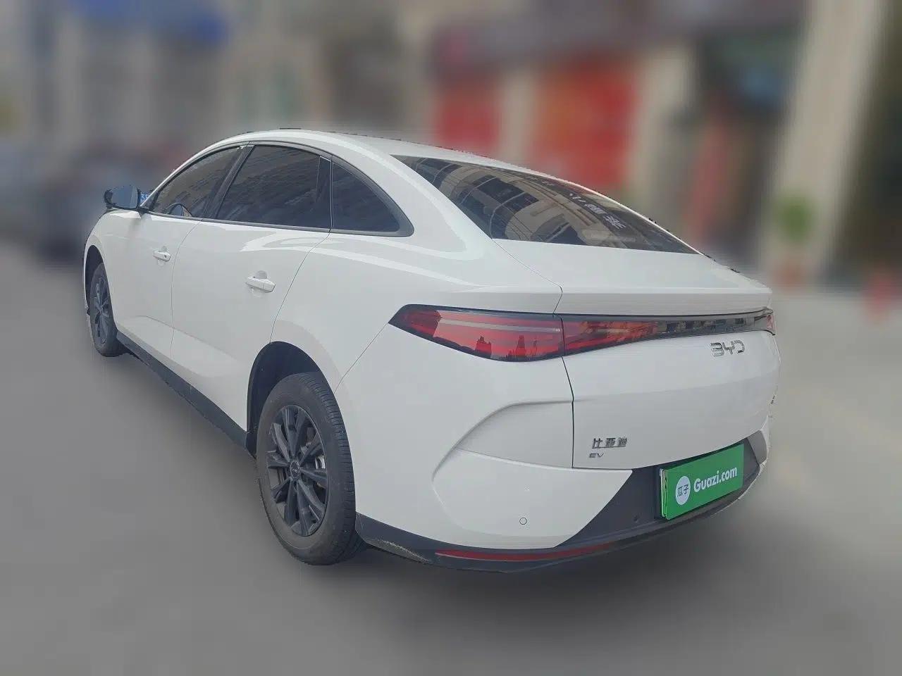 BYD e7 2025 Model 520 Smart Travel Edition — миниатюра 4