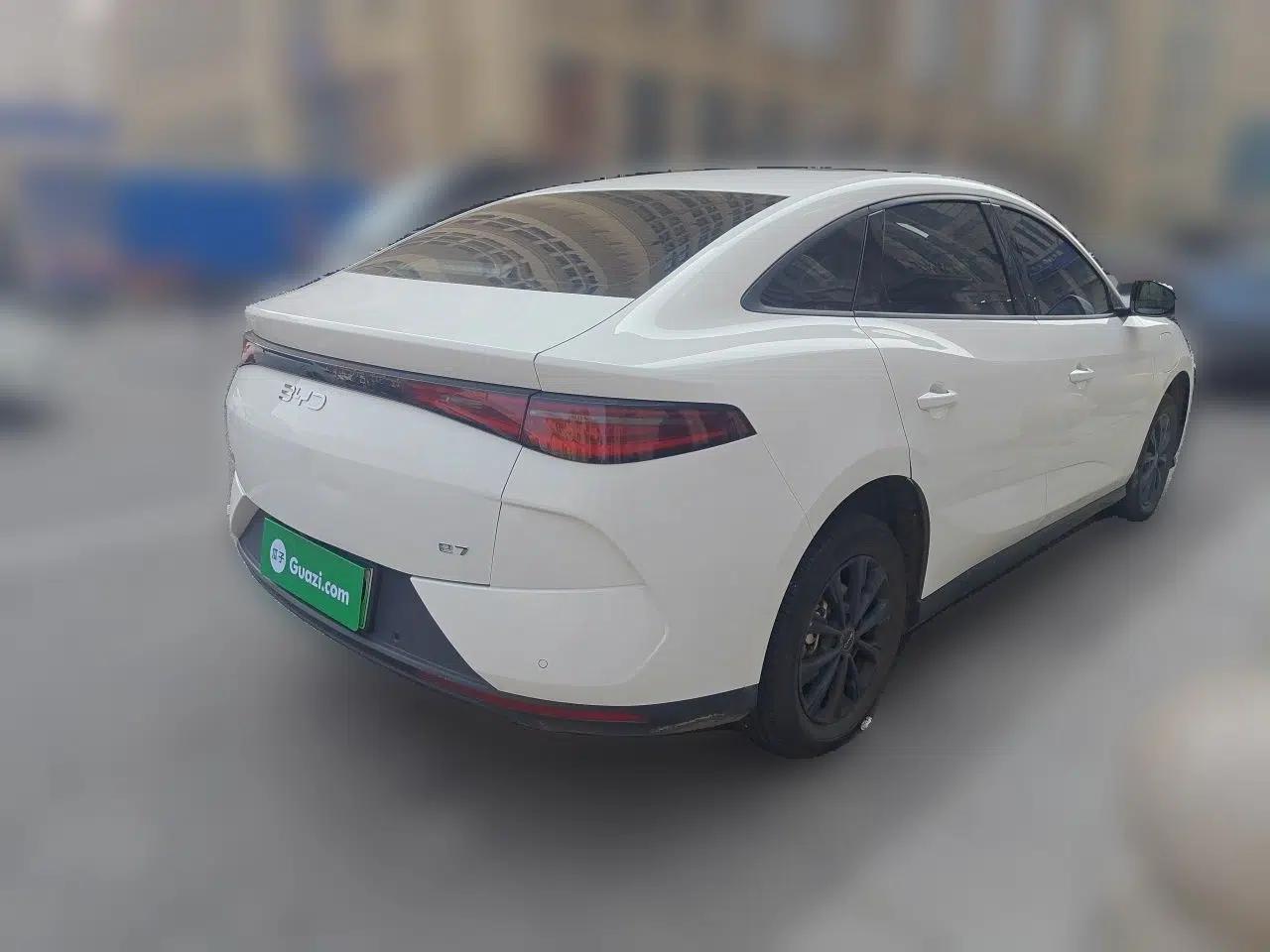 BYD e7 2025 Model 520 Smart Travel Edition — миниатюра 6