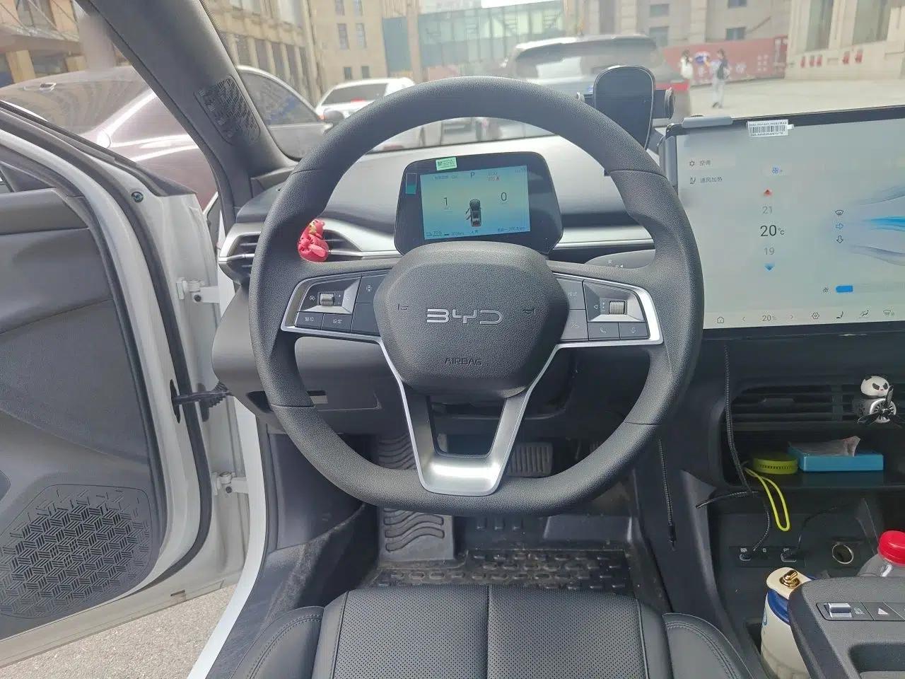 BYD e7 2025 Model 520 Smart Travel Edition — миниатюра 10