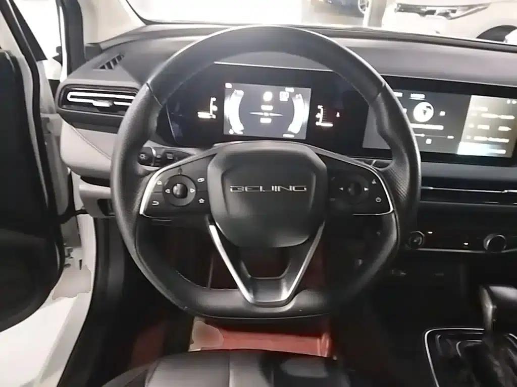 Beijing U5 PLUS 2021 1.5L CVT Deluxe Edition — миниатюра 11