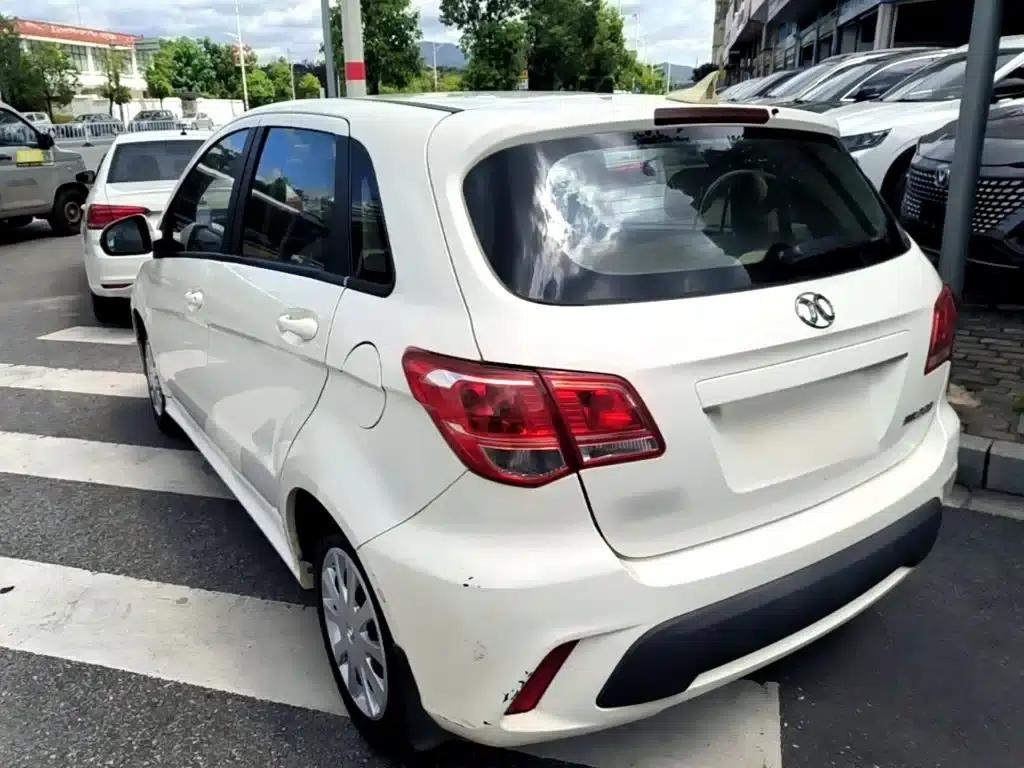 2015 Senova D20 Hatchback 1.3L Manual Comfort Edition — миниатюра 5