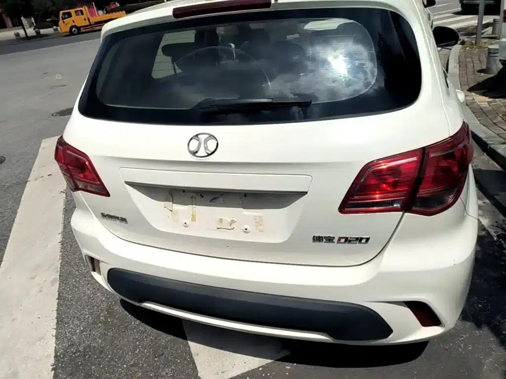 2015 Senova D20 Hatchback 1.3L Manual Comfort Edition — миниатюра 6
