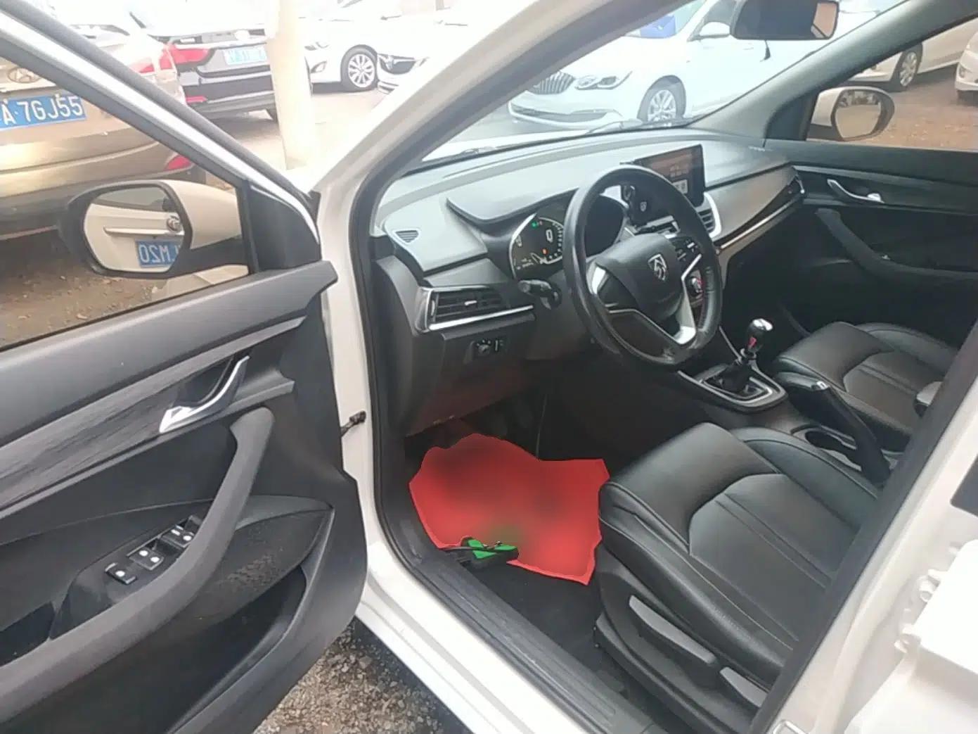 Baojun 360 2018 1.5L Manual Elite Version National V — миниатюра 18
