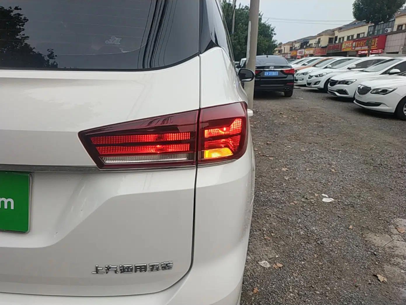 Baojun 360 2018 1.5L Manual Elite Version National V — миниатюра 9