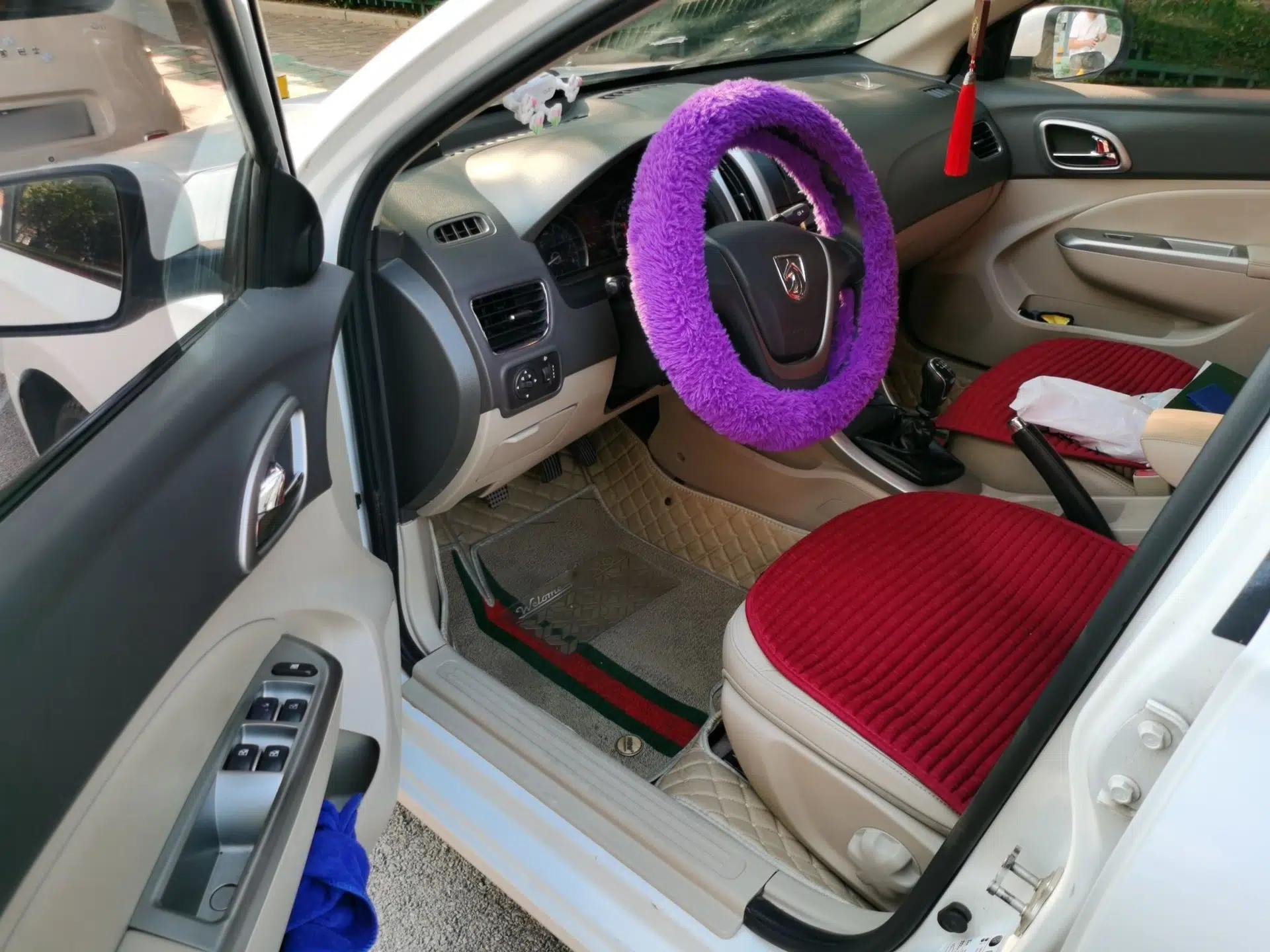 Baojun 630 2014 1.5L manual Comfort trim level — миниатюра 16