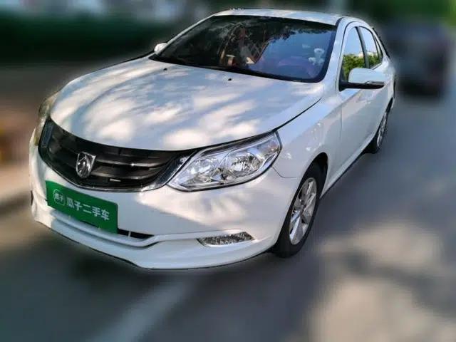 Baojun 630 2014 1.5L manual Comfort trim level