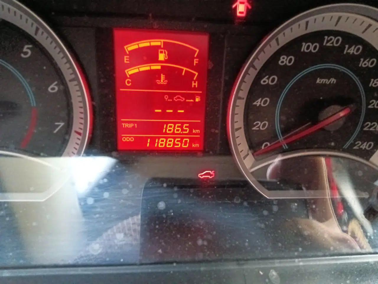 Bestune B50 2012 1.6L Manual Limited Edition — миниатюра 12