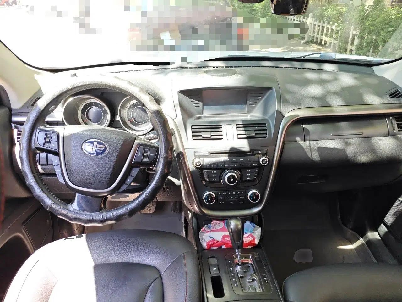 Bestune X80 2015 1.8T Automatic Luxury Model — миниатюра 9