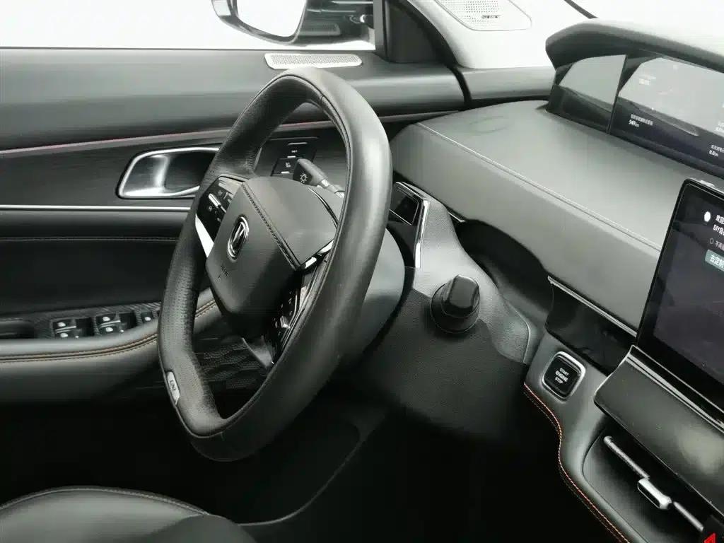Changan UNI-K Smart Electric iDD 2022 Blue Whale iDD 130km 1.5T Premium Edition — миниатюра 22