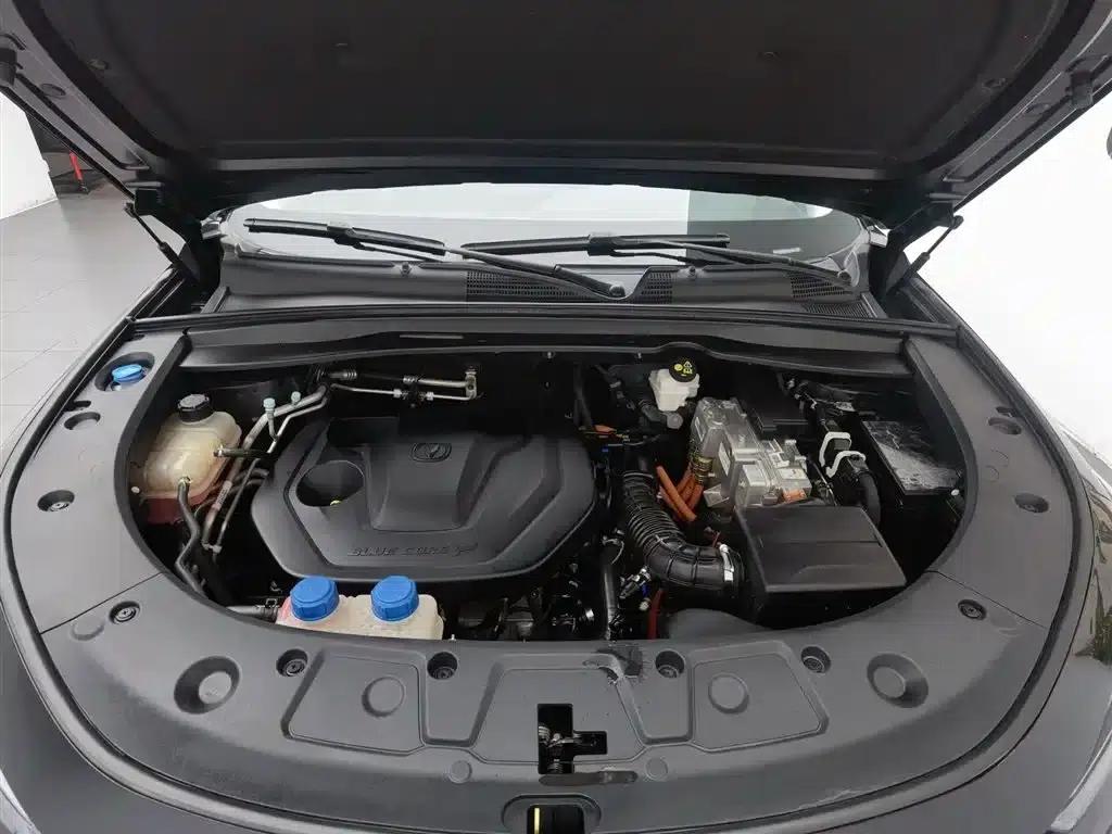 Changan UNI-K Smart Electric iDD 2022 Blue Whale iDD 130km 1.5T Premium Edition — миниатюра 6