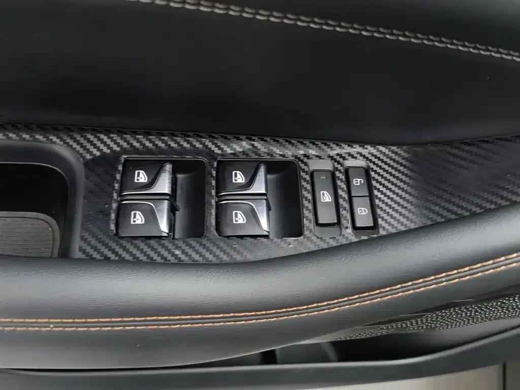 Changan UNI-K Smart Electric iDD 2022 Blue Whale iDD 130km 1.5T Premium Edition — миниатюра 9