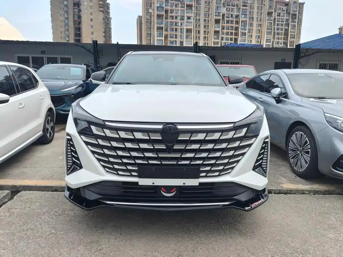 Changan UNI-Z 2025 1.5T Dragon Edition — миниатюра 3