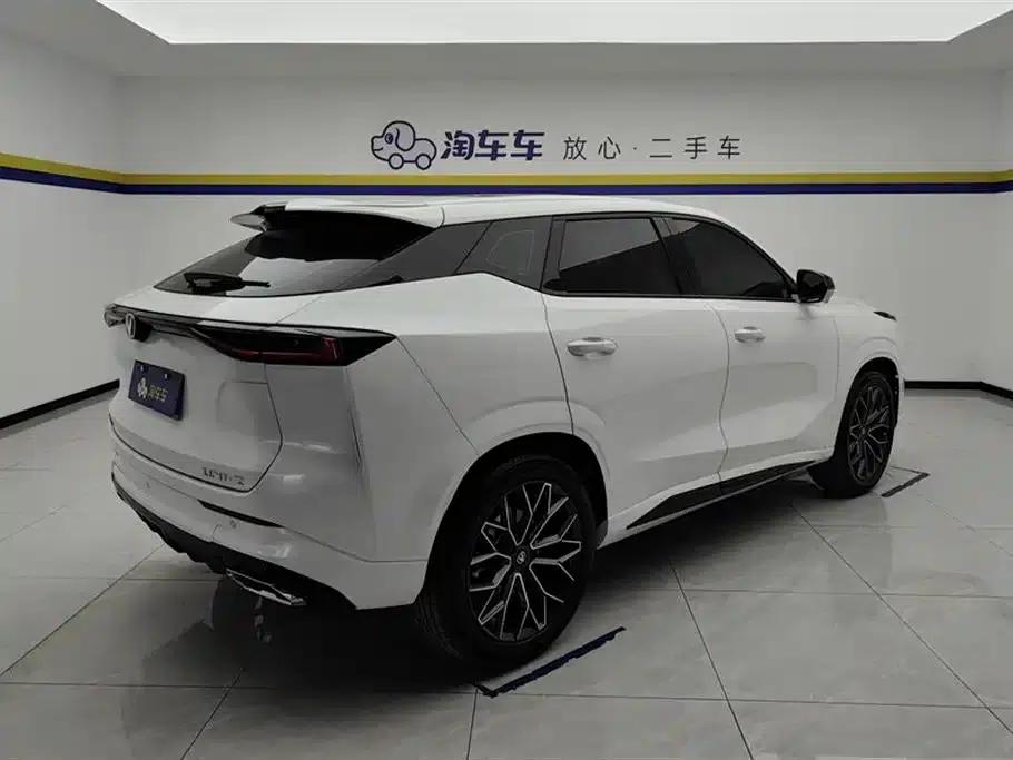 Changan UNI-Z 2025 1.5T Luxury Edition — миниатюра 3