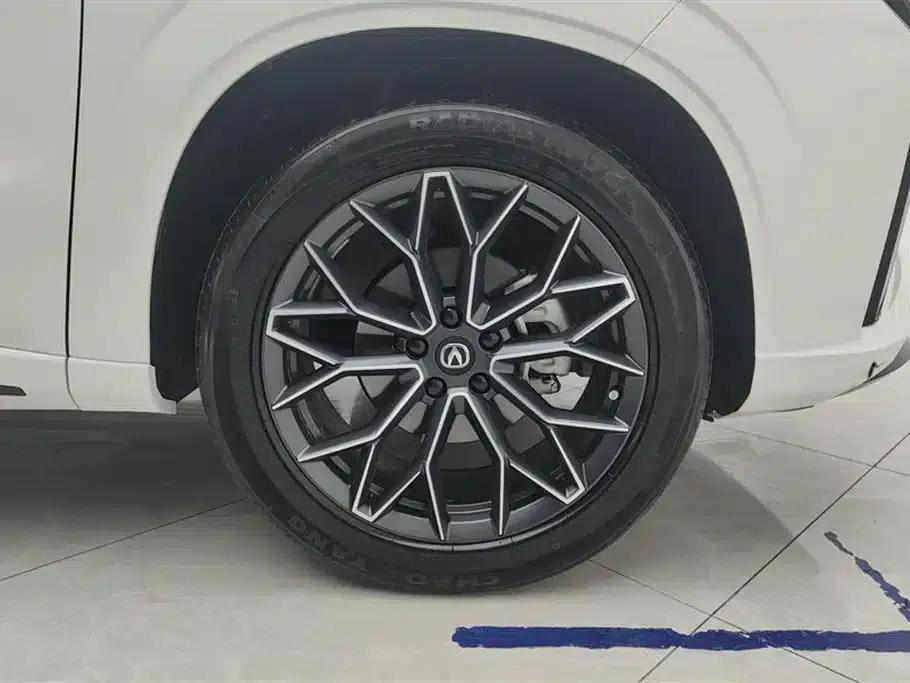 Changan UNI-Z 2025 1.5T Luxury Edition — миниатюра 6