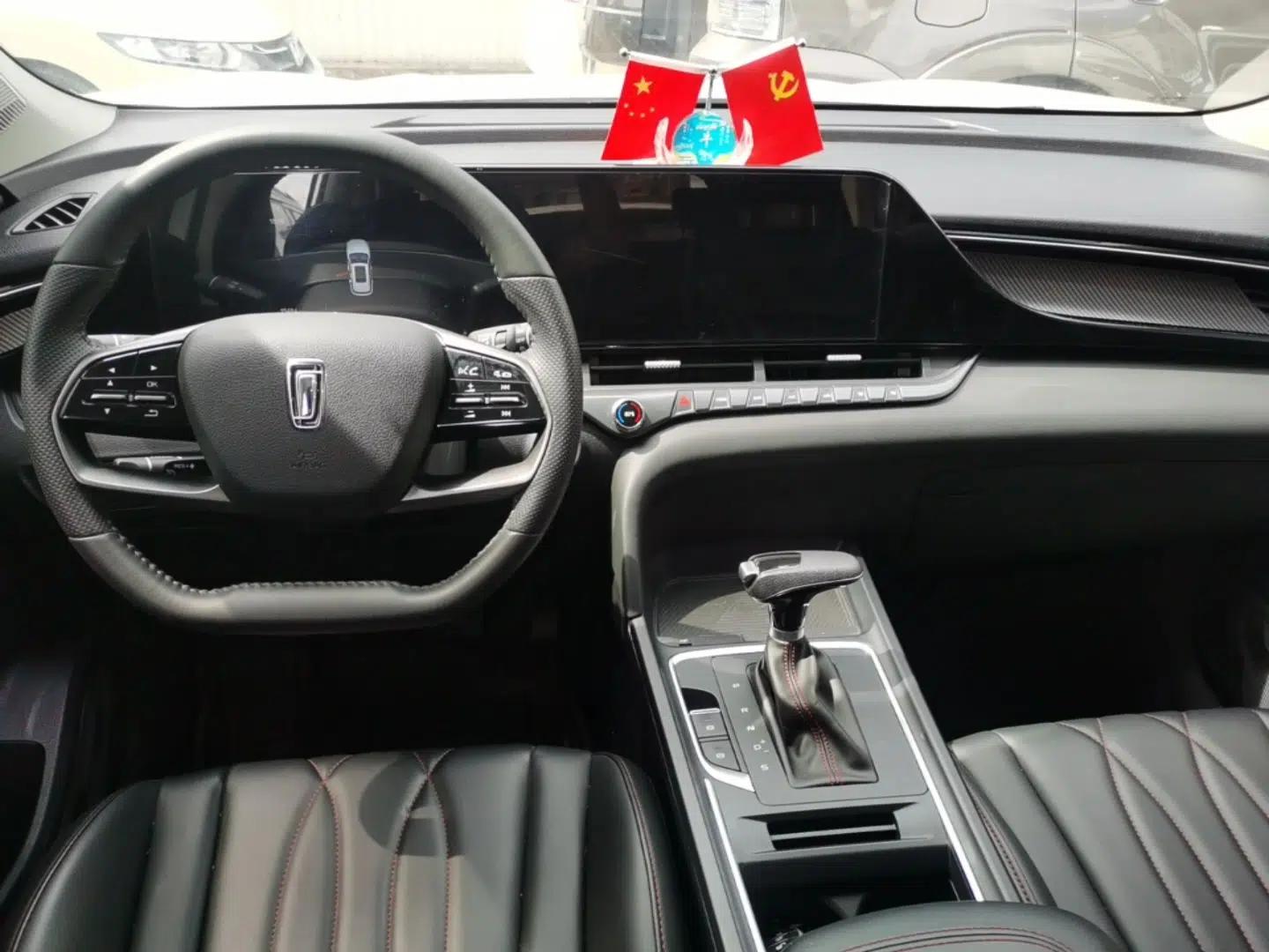 Bestune T55 2023 1.5T Automatic Leap Model — миниатюра 12