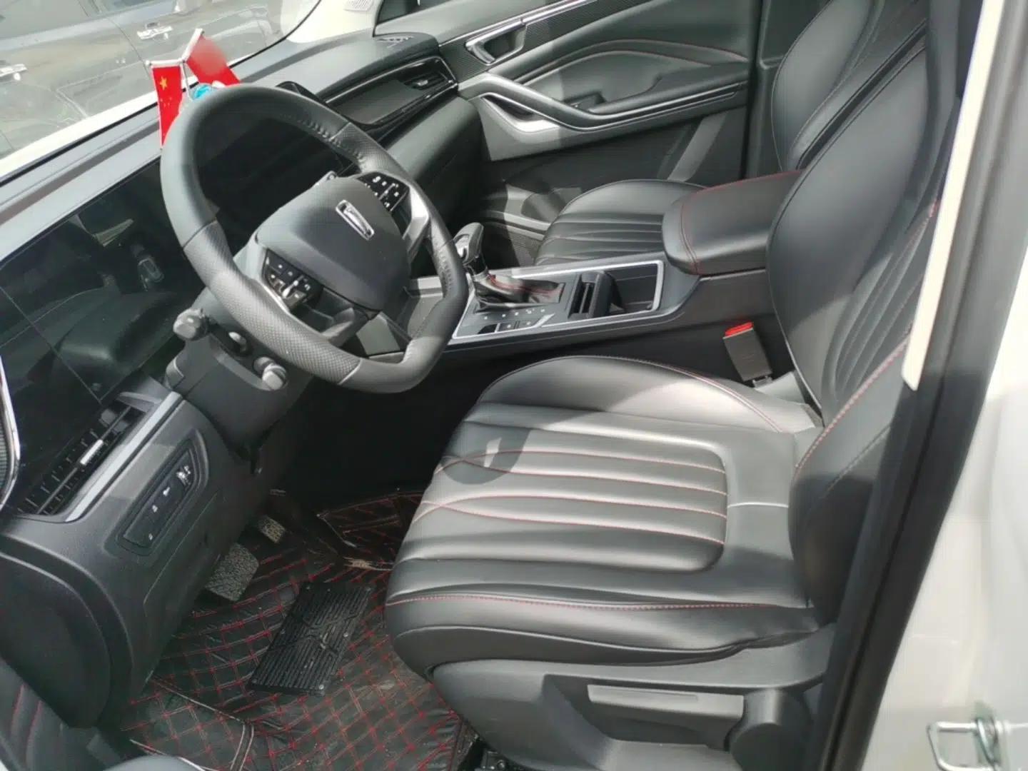 Bestune T55 2023 1.5T Automatic Leap Model — миниатюра 17