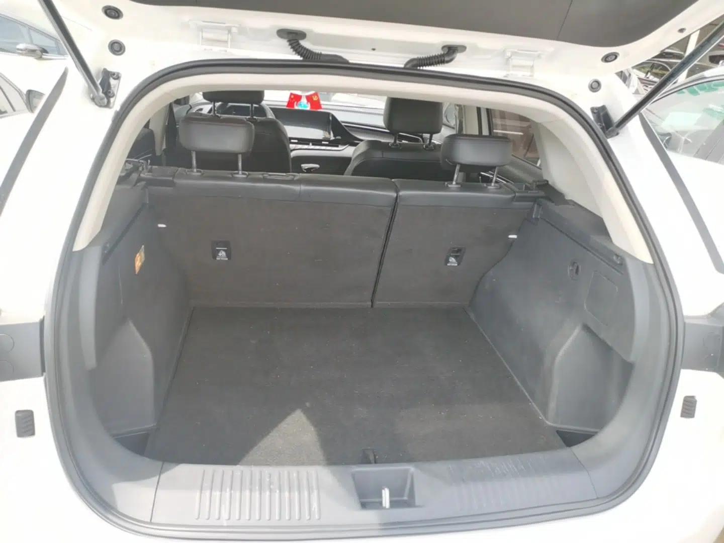 Bestune T55 2023 1.5T Automatic Leap Model — миниатюра 22