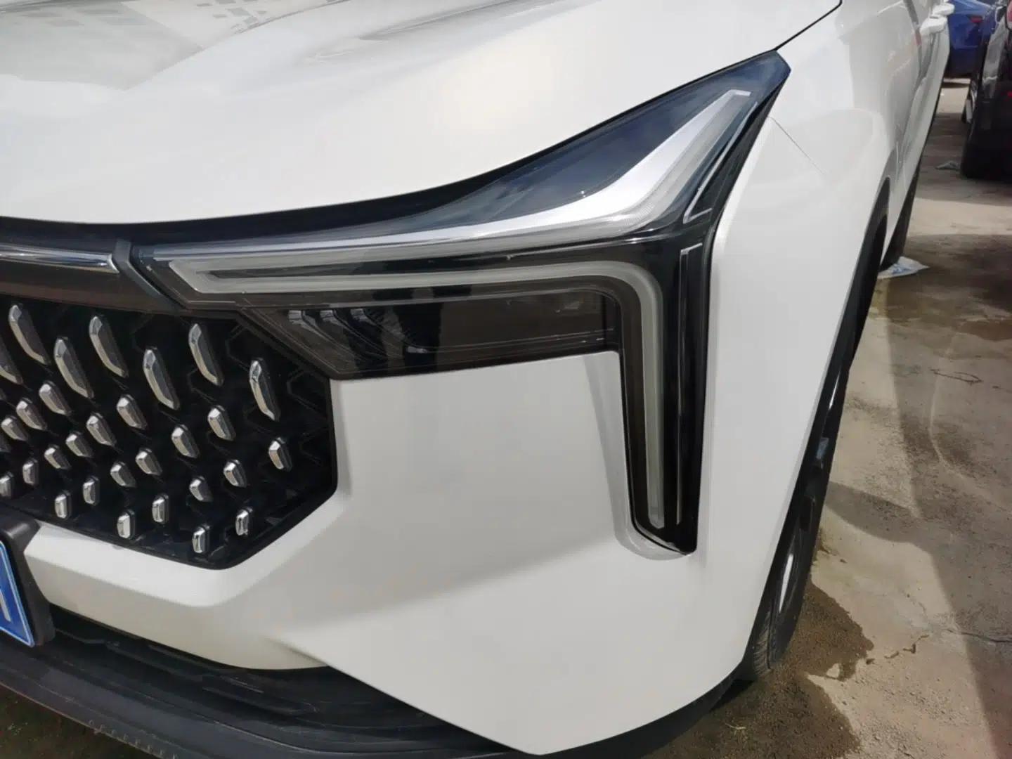 Bestune T55 2023 1.5T Automatic Leap Model — миниатюра 8