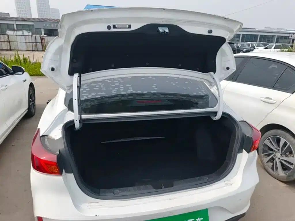 Changan Eado New Energy 2022 EV460 Smart Ride-Hailing Edition (Lithium Iron Phosphate) — миниатюра 19