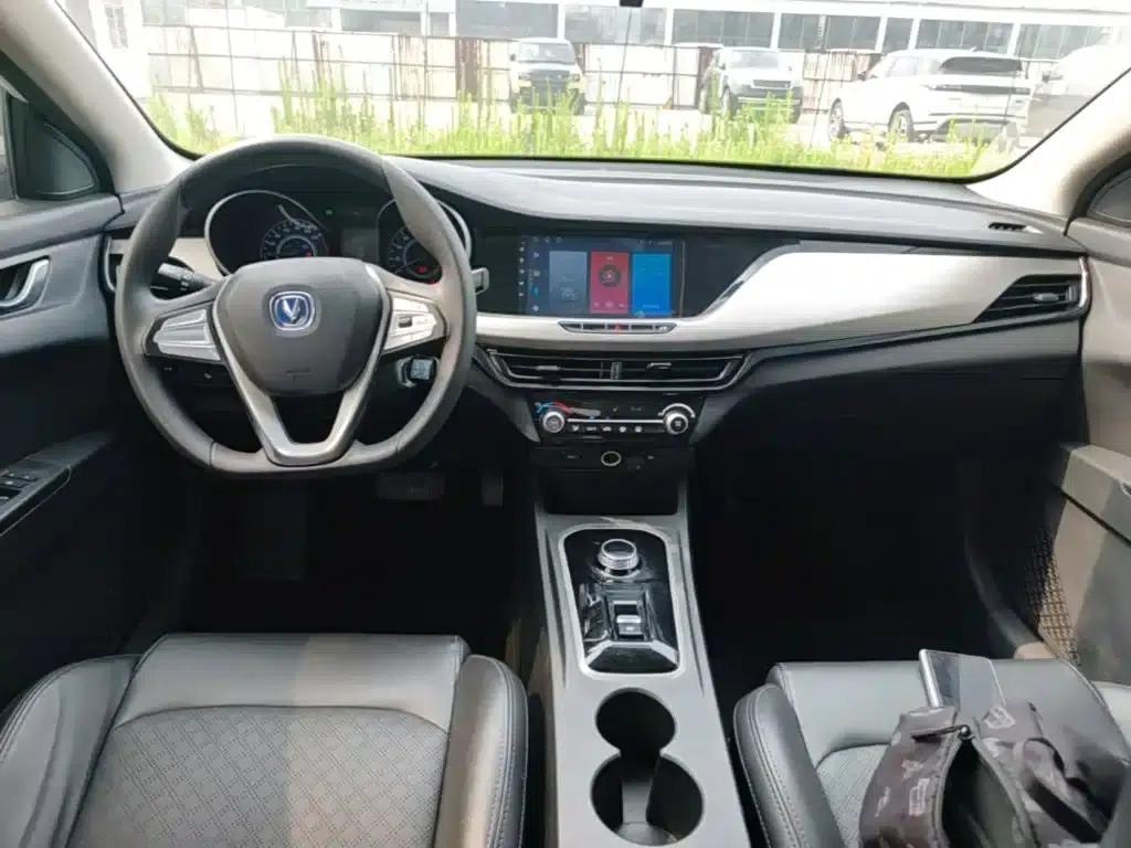 Changan Eado New Energy 2022 EV460 Smart Ride-Hailing Edition (Lithium Iron Phosphate) — миниатюра 10