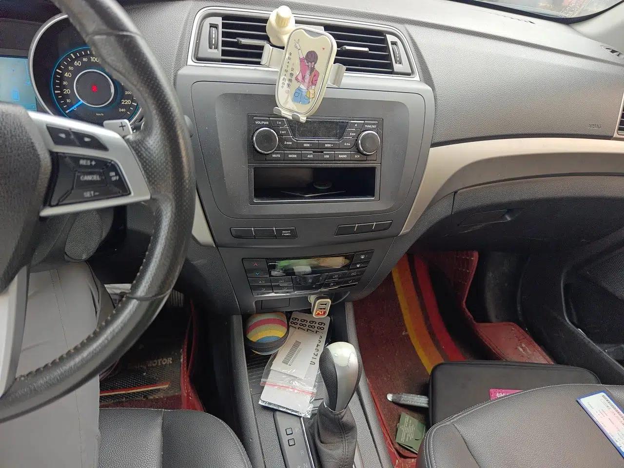 BAIC Senova X65 2015 2.0T automatic comfort version — миниатюра 13