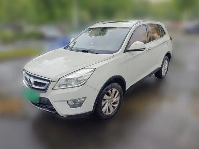 BAIC Senova X65 2015 2.0T automatic comfort version