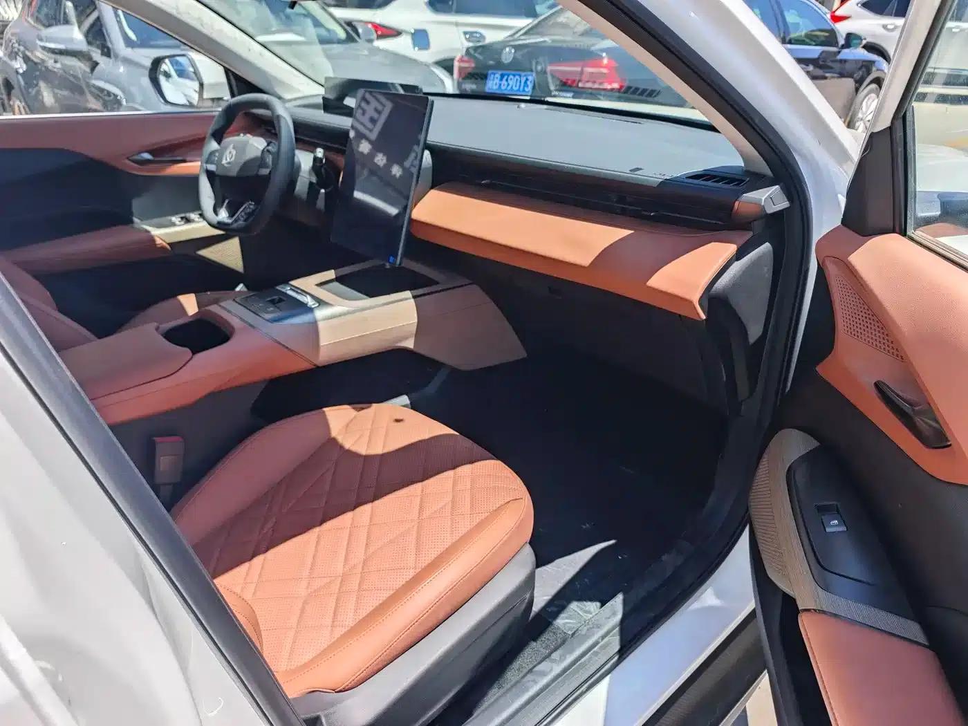 Changan Eado PHEV 2025 Smart Blue Whale 145KM Battleship Edition — миниатюра 7