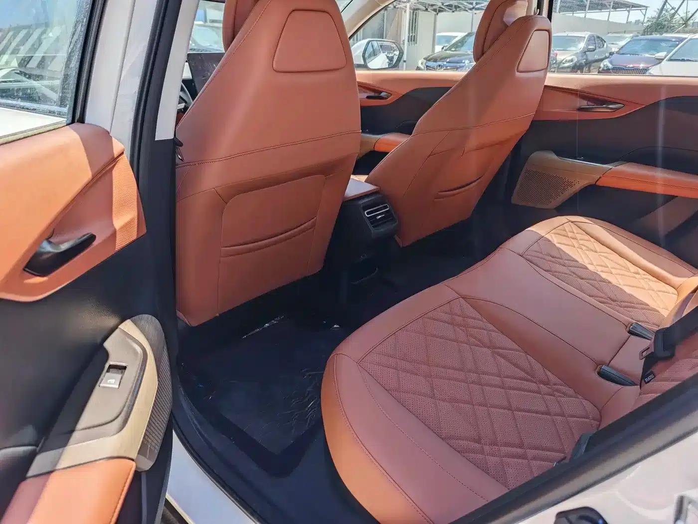 Changan Eado PHEV 2025 Smart Blue Whale 145KM Battleship Edition — миниатюра 9