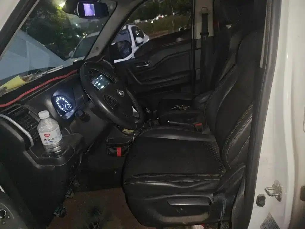 Changan Oushang X70A 2018 1.5L Manual Deluxe Edition — миниатюра 8