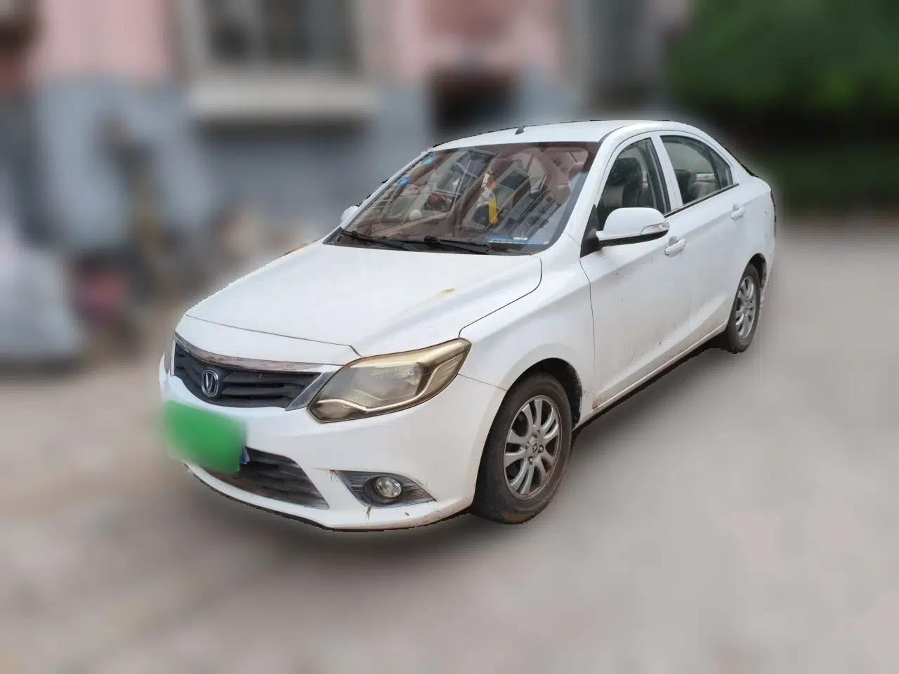 CHANGAN Alsvin V3 2015 1.4L Manual Warm-Hearted Model China V Standard — миниатюра 1