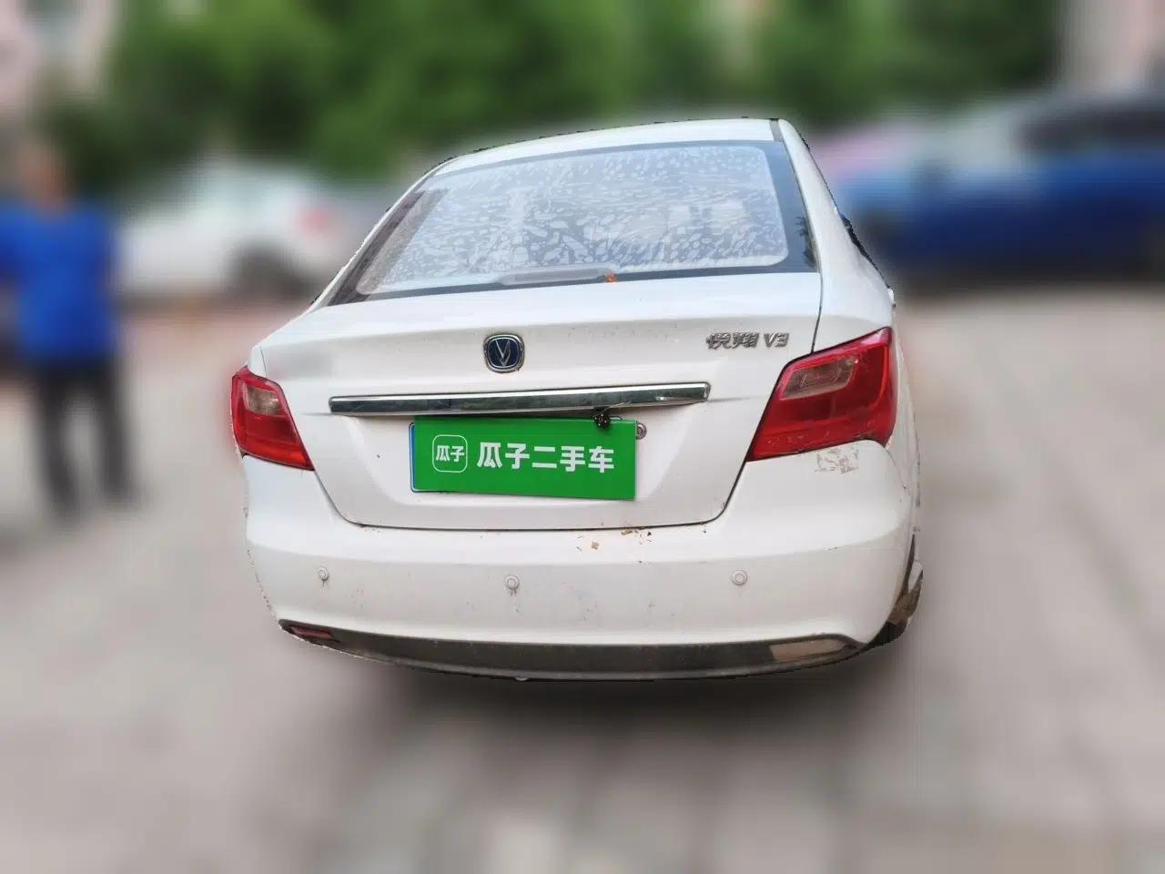 CHANGAN Alsvin V3 2015 1.4L Manual Warm-Hearted Model China V Standard — миниатюра 5