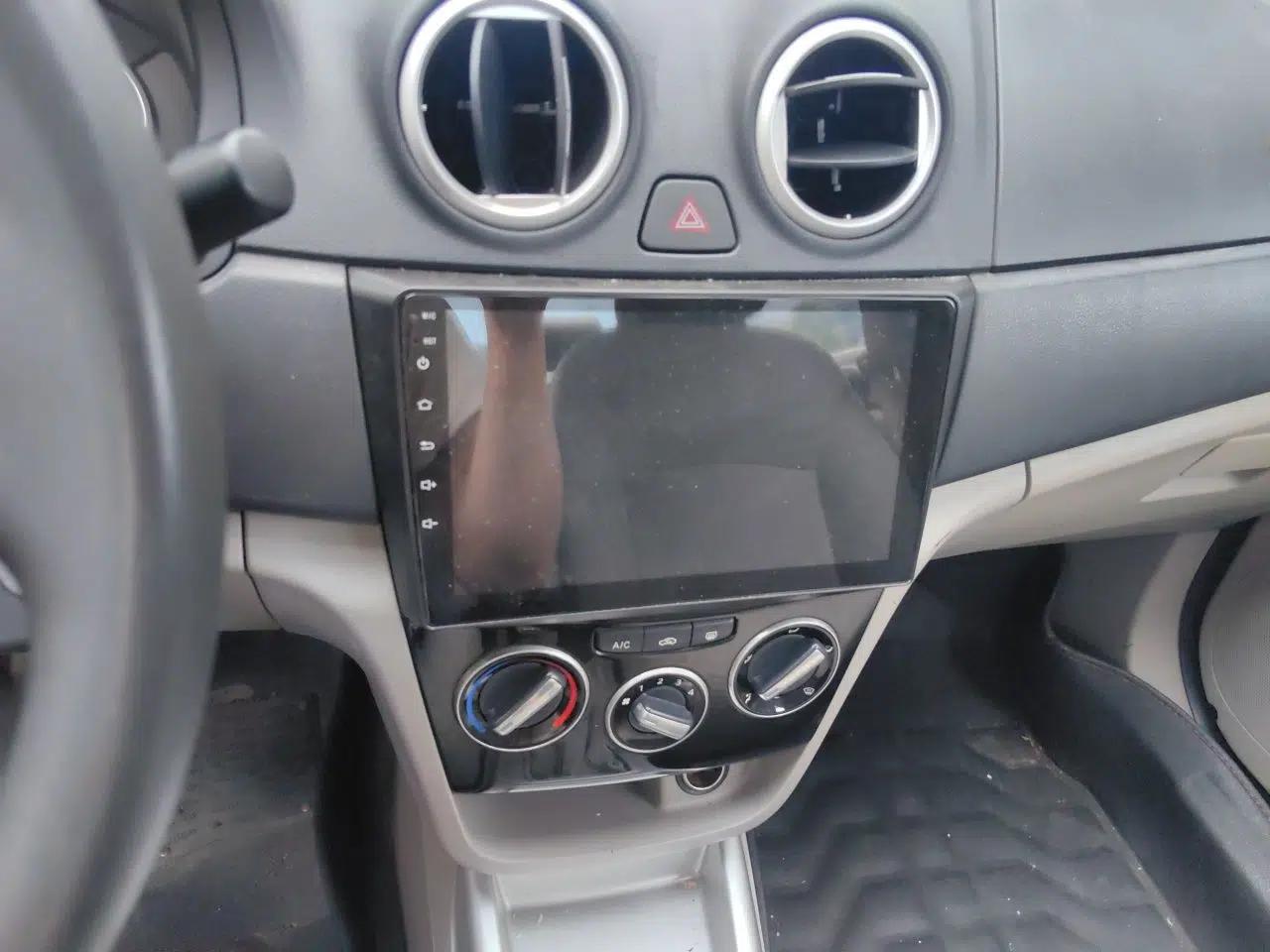 CHANGAN Alsvin V3 2015 1.4L Manual Warm-Hearted Model China V Standard — миниатюра 13