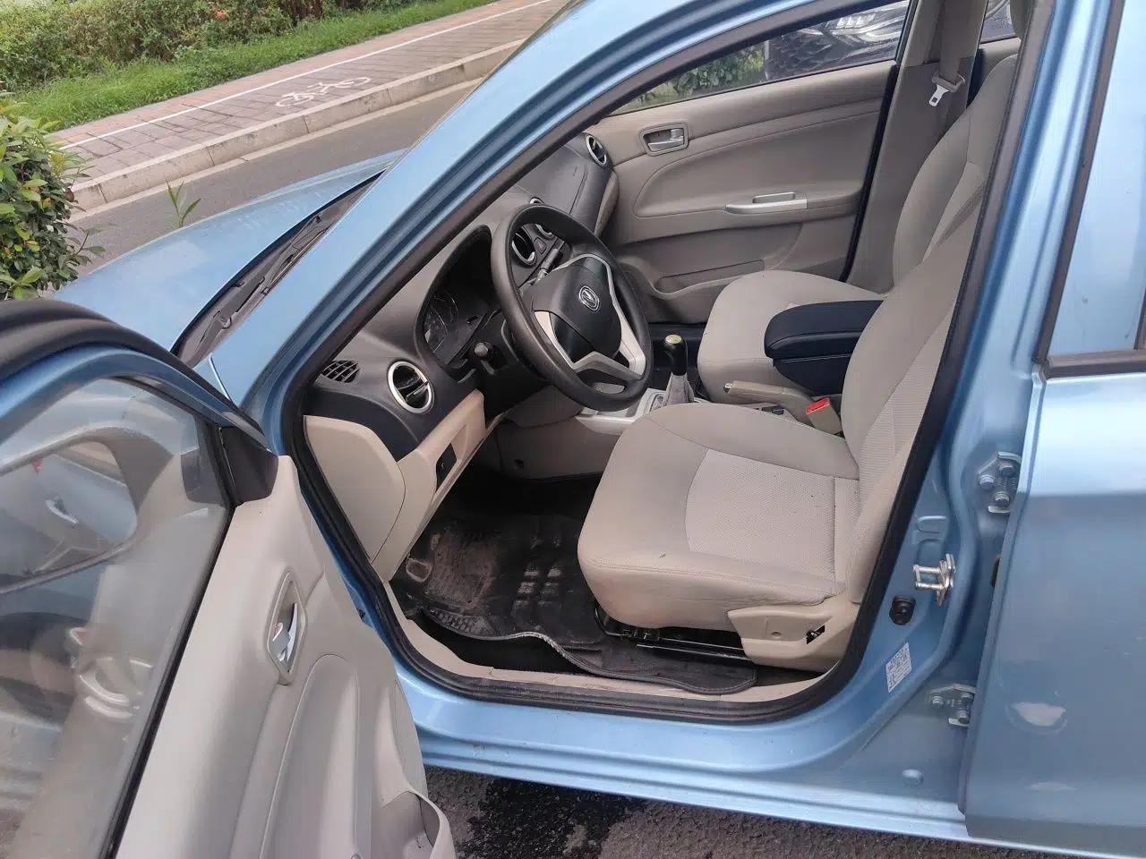 CHANGAN Alsvin V3 2015 1.4L Manual Warm-Hearted Model China V Standard — миниатюра 16