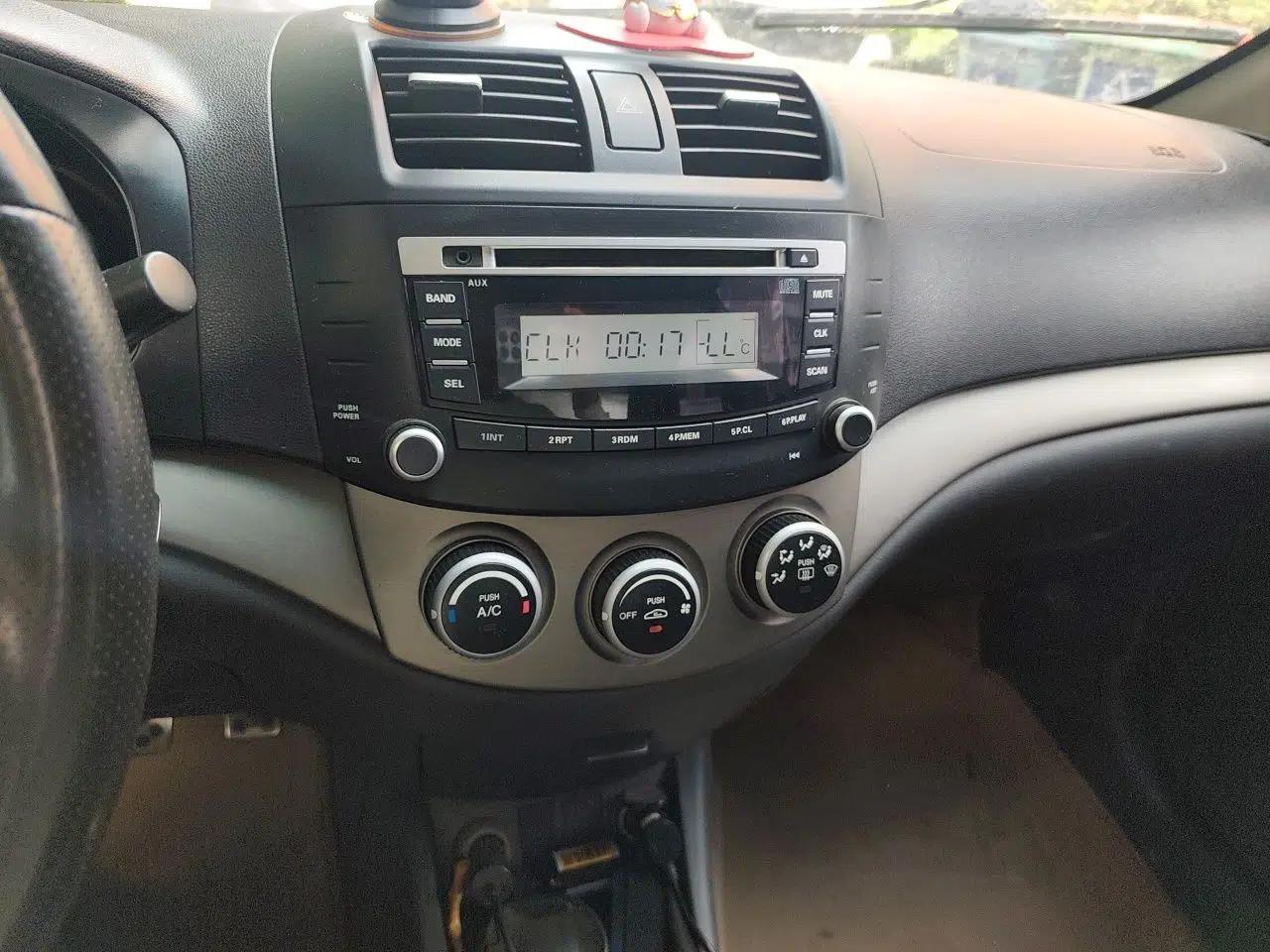 CHANGAN Alsvin 2010 Sedan 1.5L Manual Sport Edition — миниатюра 13
