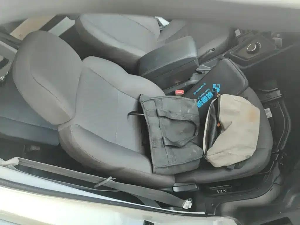 Changan Ruixing EM60 2025 Passenger Edition Comfort 7-seater 300km/h Hatchback — миниатюра 25