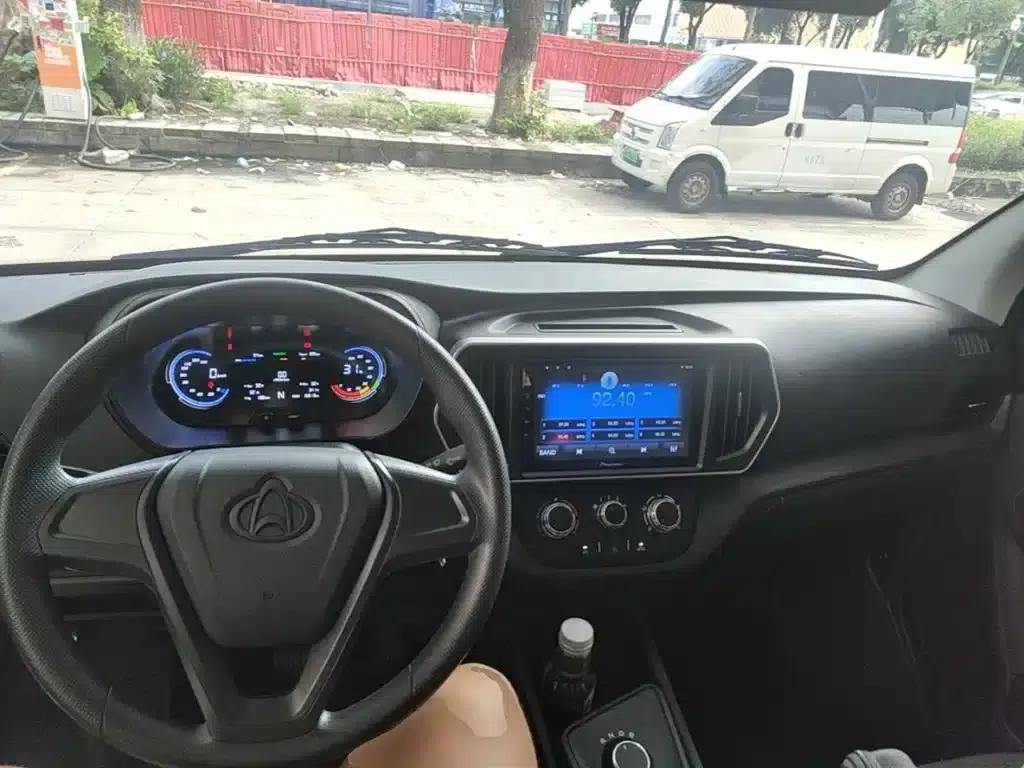 Changan Ruixing EM60 2025 Passenger Edition Comfort 7-seater 300km/h Hatchback — миниатюра 10
