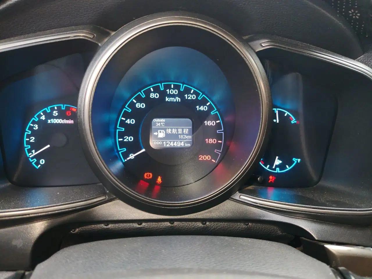 CHANGAN OSHAN CX70 2017 CX70T 1.5T Manual Zunqing Edition — миниатюра 11