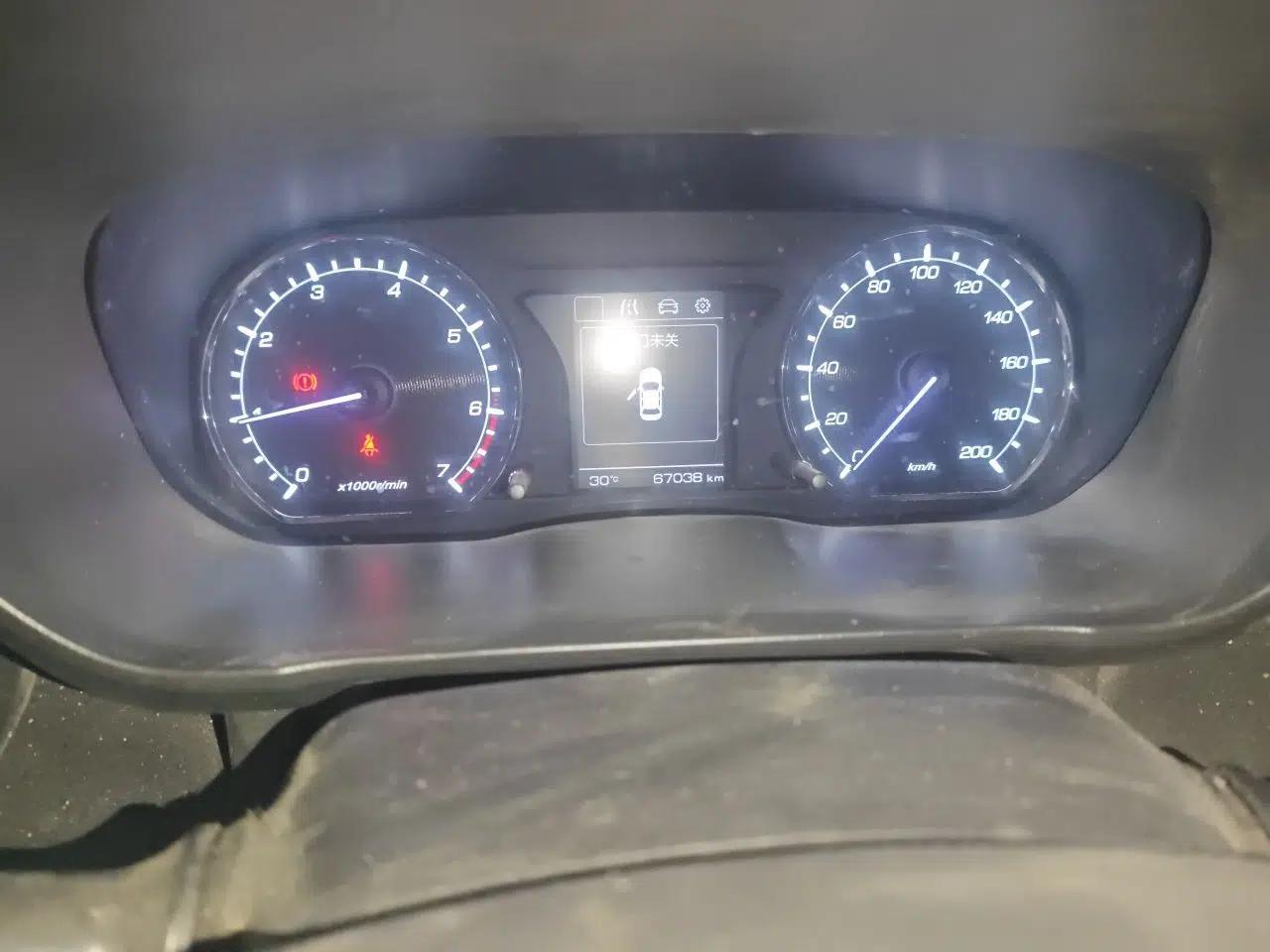 CHANGAN OSHAN X70A 2018 1.5L Manual Luxury Model — миниатюра 9
