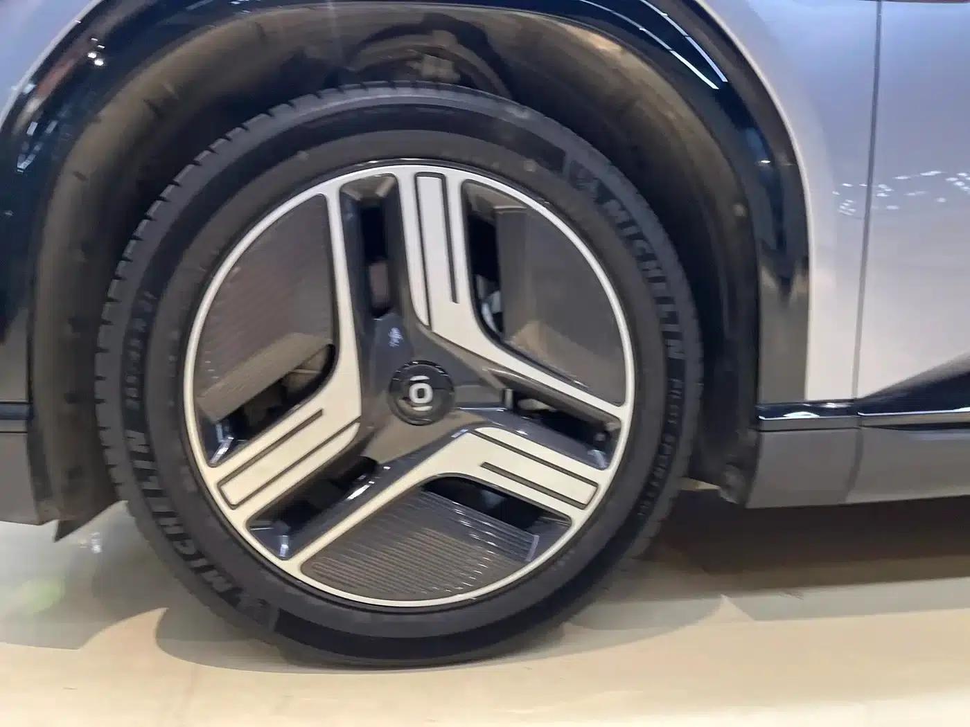 Changan Qiyuan E07 2025 Pure Electric Four-Wheel Drive 90kWh Grand Edition — миниатюра 25