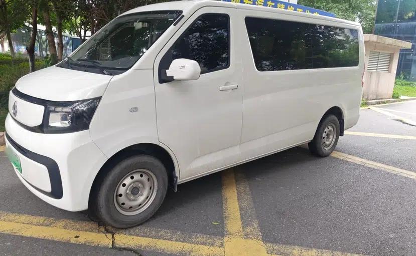 CHANGAN KAICHENG Ruixing EM80 2025 Wealth Edition Passenger Version Comfortable Model 6 Seats 300km Side-Hinged Doors — миниатюра 6