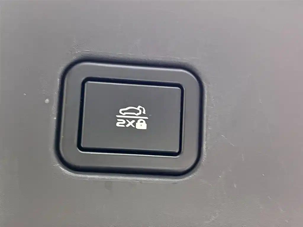 Changan Qiyuan A06 2023 Model 1.5L Automatic — миниатюра 12