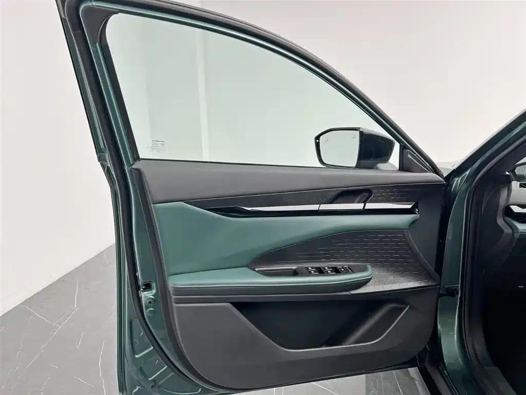 Changan Qiyuan A06 2023 Model 1.5L Automatic — миниатюра 13