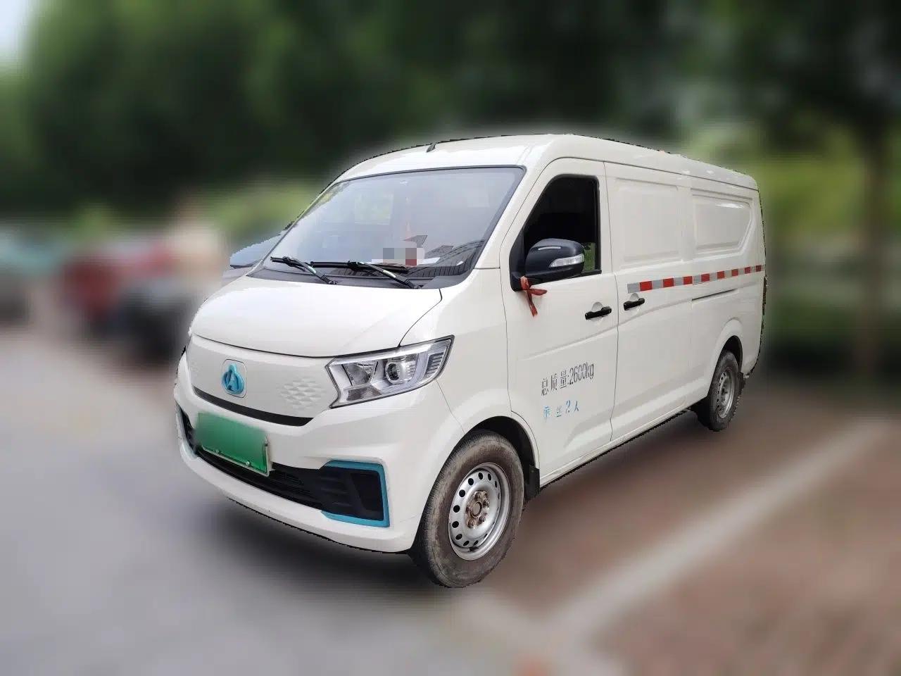 CHANGAN KUAYUE Xing V5 EV Star V5 EV 2024 all-electric 2-seat van, 38.64 kWh — миниатюра 1