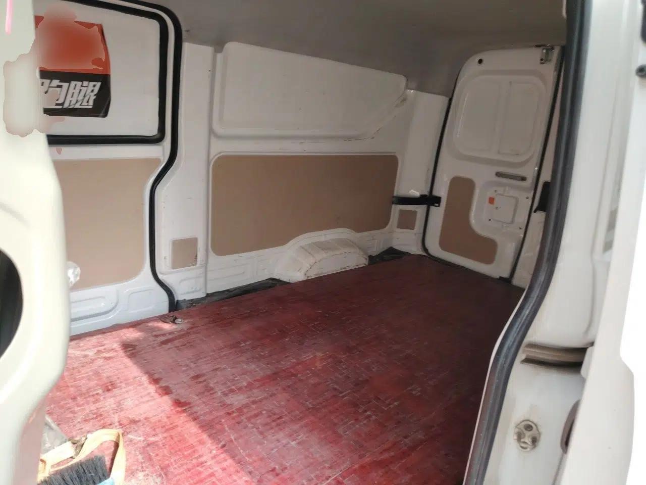 CHANGAN KUAYUE Xing V5 EV Star V5 EV 2024 all-electric 2-seat van, 38.64 kWh — миниатюра 17